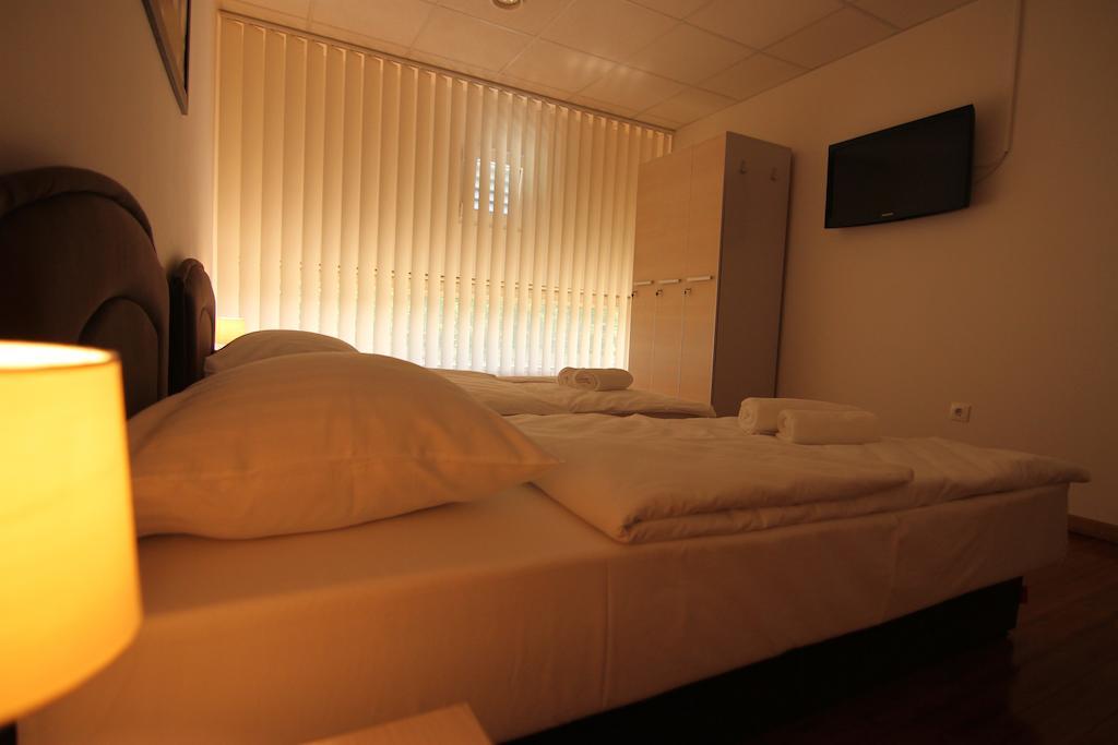 Rooms Xxl Zagabria Camera foto